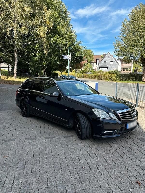 Second-hand Mercedes E350 265 CP (194 kW) 2012 Negru Break