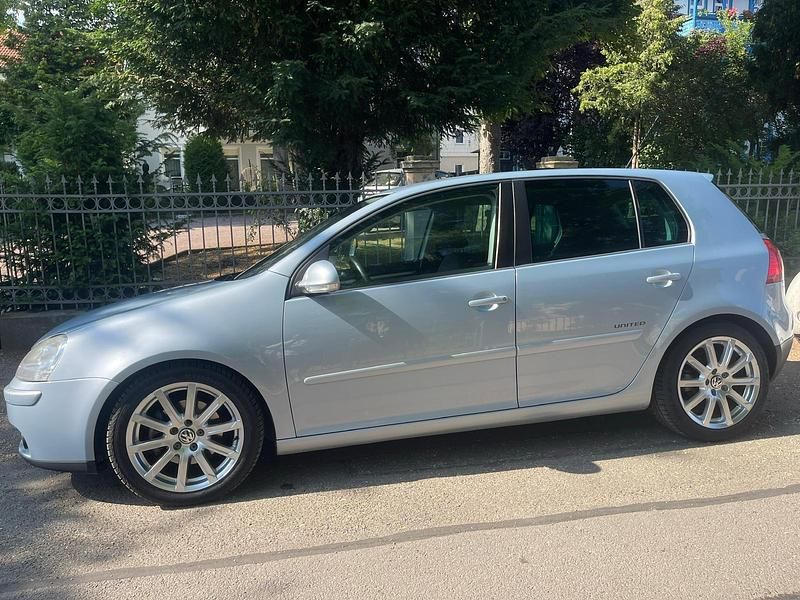 Gebraucht VW Golf VI 122 PS (89 kW) 2008 Andere farben Kleinwagen