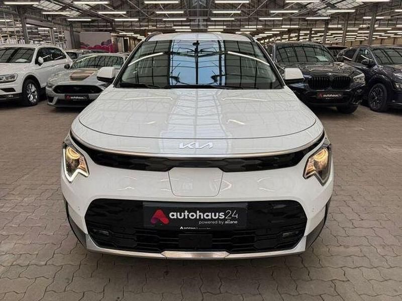 Gebraucht Kia e-Niro Vision 150 kW (204 PS) 2023 Weiß SUV