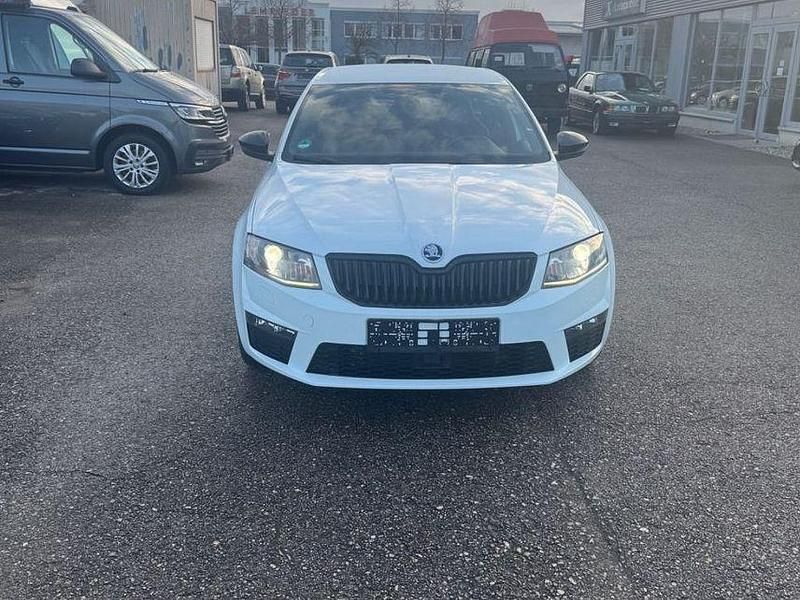 Gebraucht Skoda Octavia RS 184 PS (135 kW) 2017 Weiß Kombi