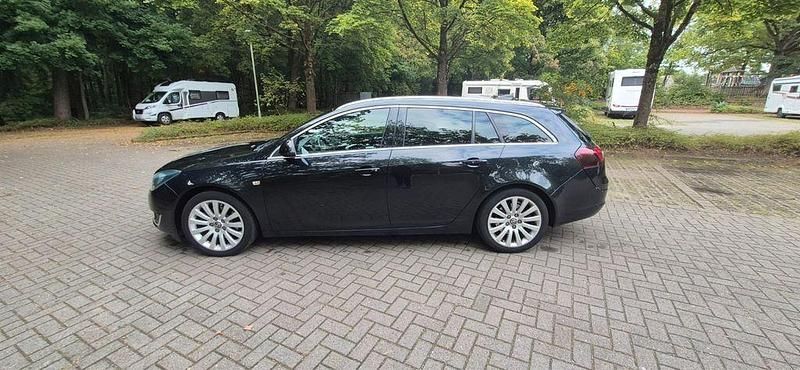 Schwarz Gebraucht 2016 Opel Insignia Business Kombi | 6.900 € (Fairer Preis) - Bild 1/4