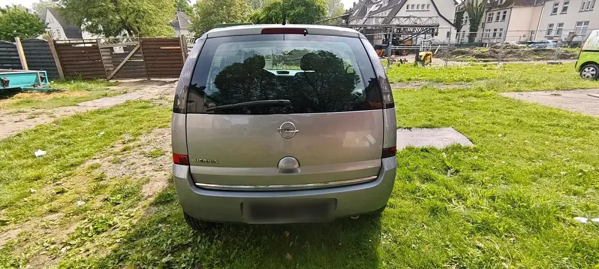 Używany Opel Meriva 90 KM (66 kW) 2007 Szary Minivan