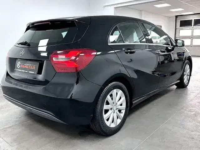 Gebraucht Mercedes A160 102 PS (75 kW) 2015 Schwarz Kleinwagen