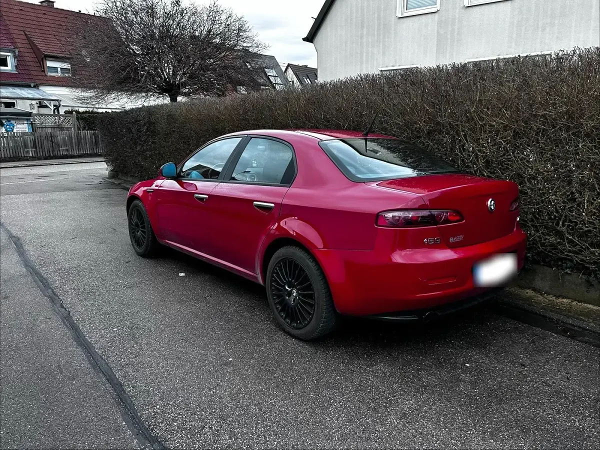 Gebraucht Alfa Romeo 159 240 PS (176 kW) 2009 Rot Limousine