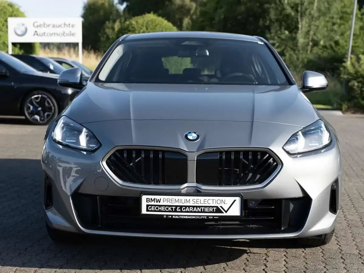 Gebraucht BMW 120 163 PS (119 kW) 2025 Grau Kleinwagen