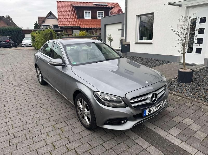 Gebraucht Mercedes C200 Edition 1 184 PS (135 kW) 2014 Silber Limousine