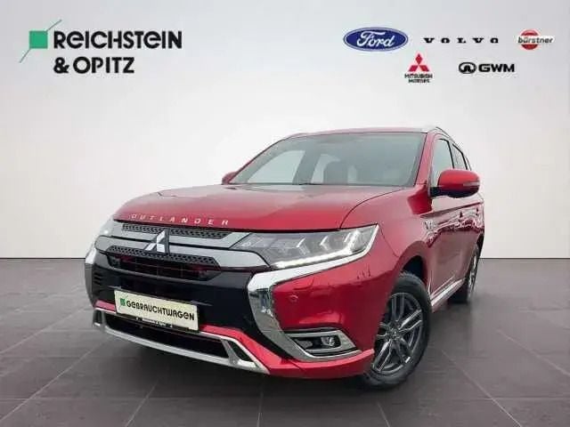 Gebraucht Mitsubishi Outlander P-HEV 224 PS (164 kW) 2021 Dynamik rot (d) SUV