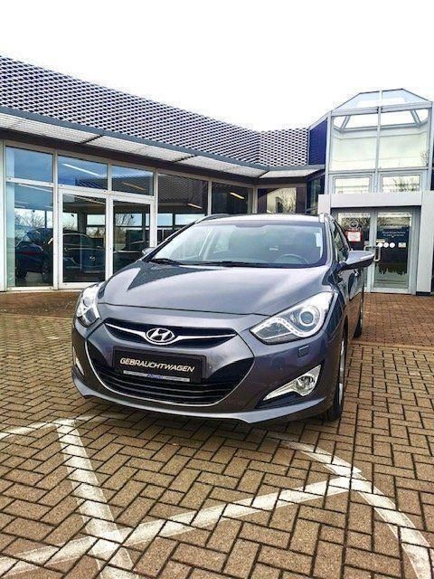 Grau Gebraucht 2012 Hyundai i40 Edition Kombi | 8.900 € (Etwas zu teuer) - Bild 1/4
