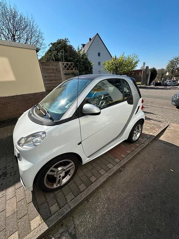 Gebraucht Smart ForTwo Coupé 61 PS (44 kW) 2014 Weiß Kleinwagen