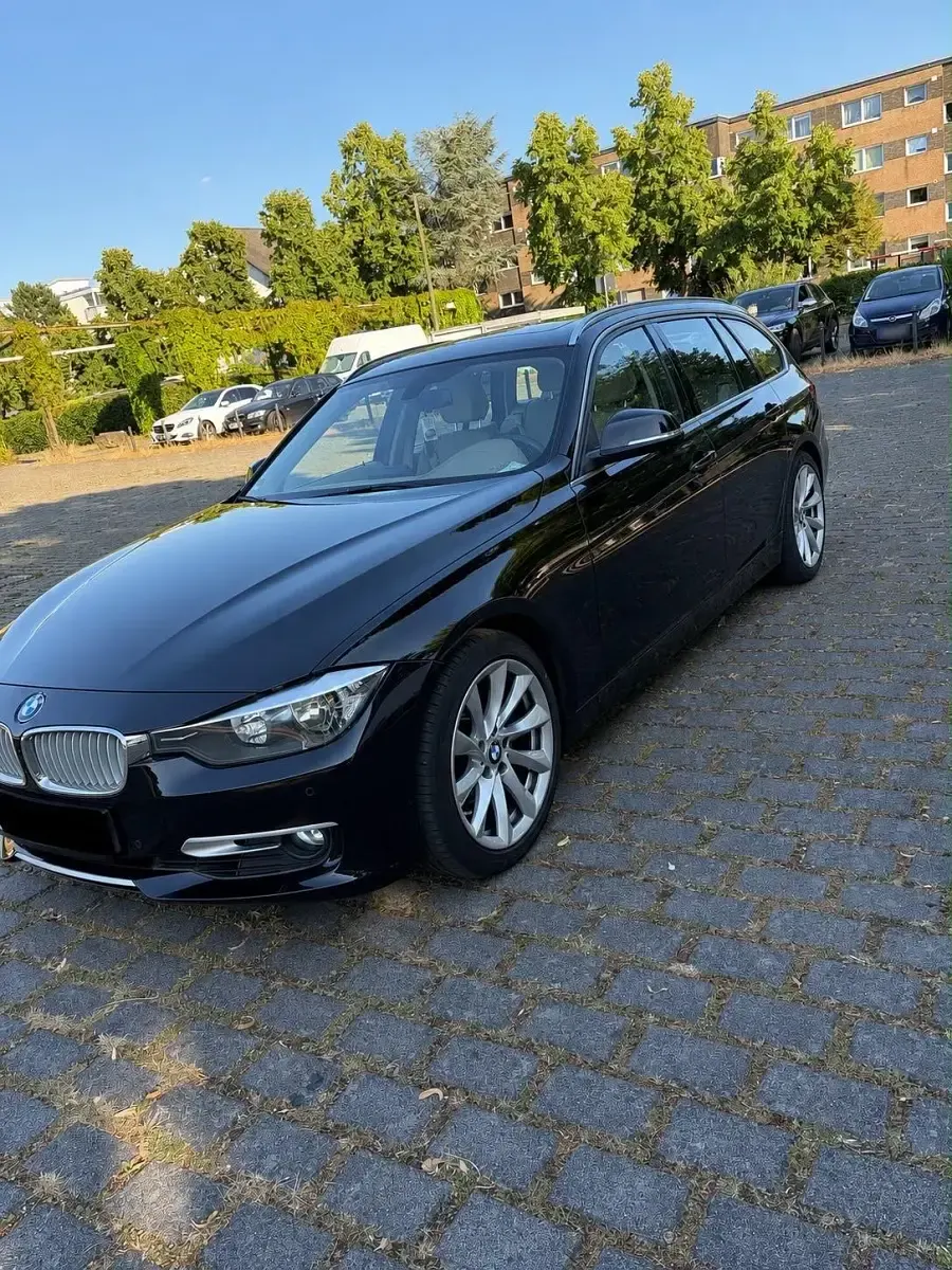 Gebraucht BMW 320 Sport Line 184 PS (135 kW) 2014 Schwarz Kombi