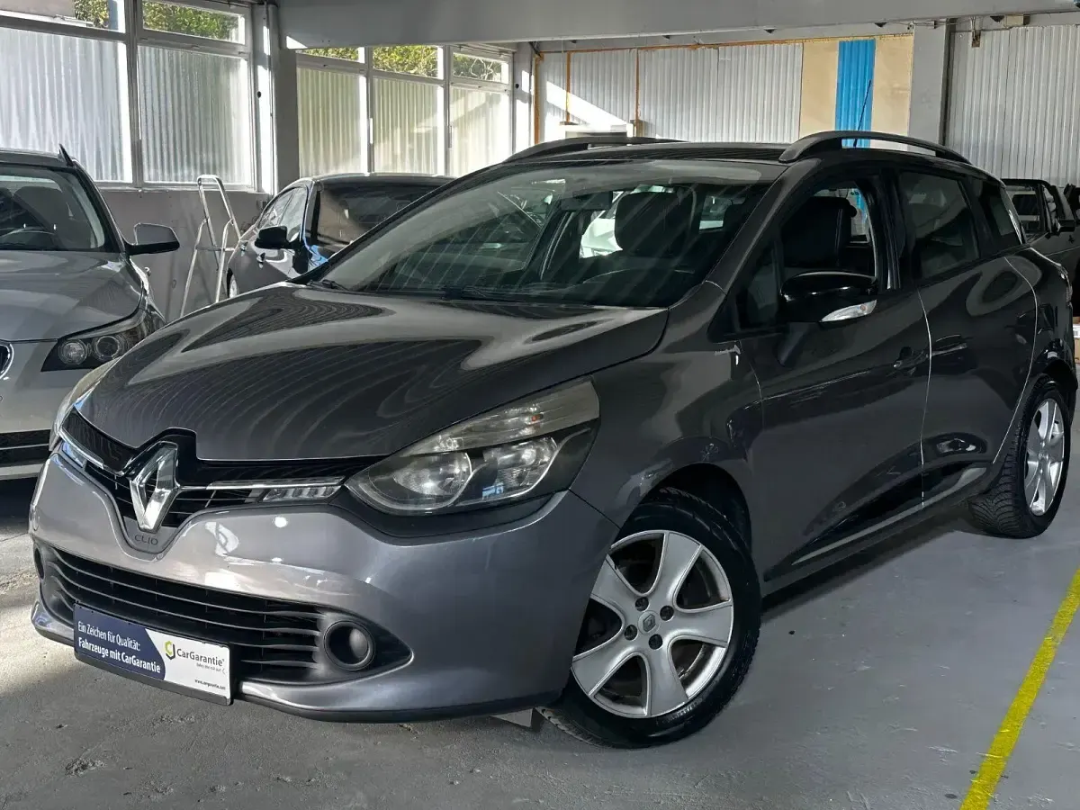 Gebraucht Renault Clio GrandTour Dynamique 90 PS (66 kW) 2014 Grau Kombi