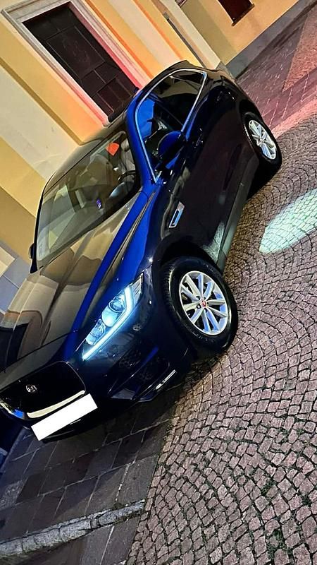 Gebraucht Jaguar F-Pace 180 PS (132 kW) 2016 Blau SUV