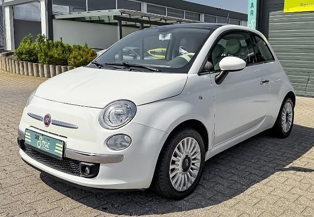 Weiß Gebraucht 2013 Fiat 500 Lounge Limousine | 6.670 € (Fairer Preis) - Bild 1/4