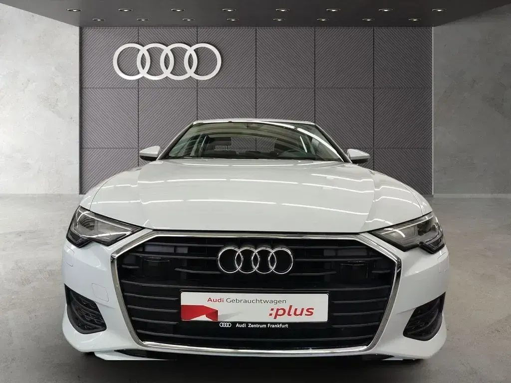 Gebraucht Audi A6 Premium 265 PS (194 kW) 2023 Gletscherweiß metallic Limousine
