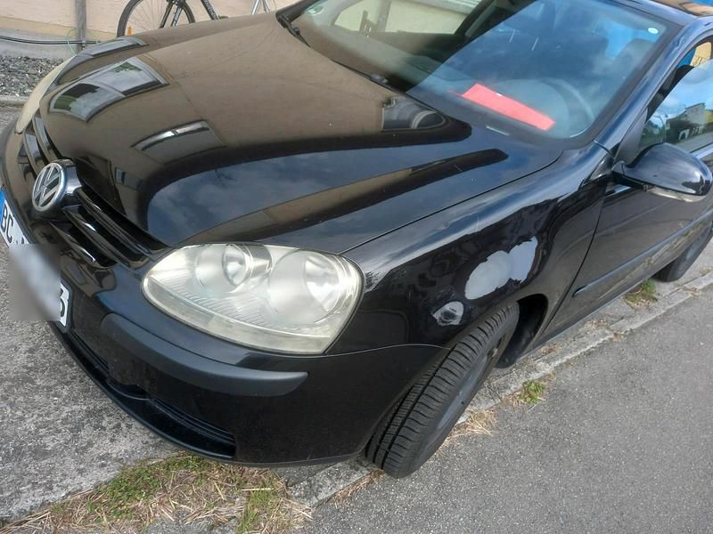 Gebraucht 2004 VW Golf V Kleinwagen | 1.050 € (Fairer Preis) - Bild 1/4