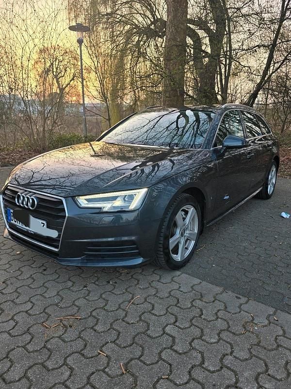 Gebraucht Audi A4 190 PS (139 kW) 2016 Grau Kombi