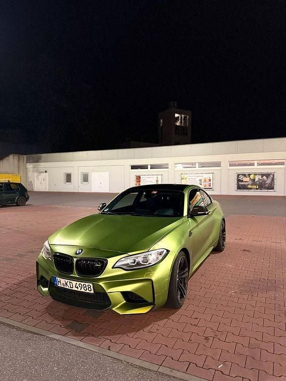 Grün Gebraucht 2017 BMW M2 Performance Coupé | 31.900 € (Superpreis) - Bild 1/4