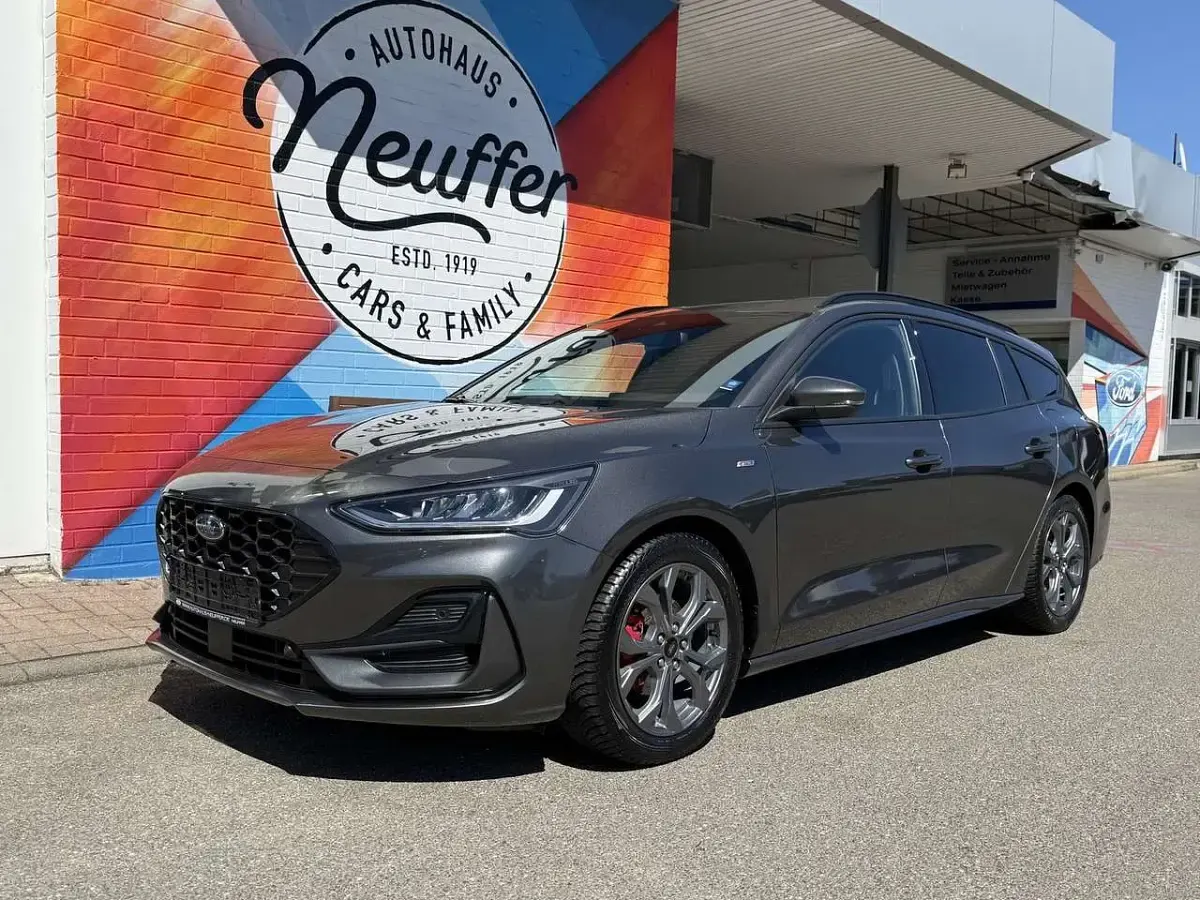 Usata Ford Focus ST-Line 155 CV (114 kW) 2024 Grigio Station wagon