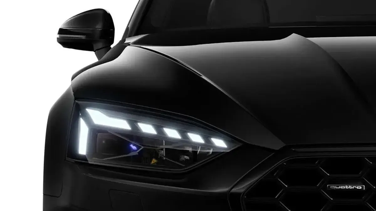 Gebraucht Audi A5 Competition 204 PS (150 kW) 2024 Mythosschwarz metallic Limousine