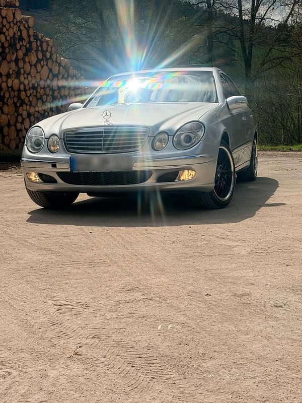 Gebraucht Mercedes E240 177 PS (130 kW) 2002 Grau Limousine