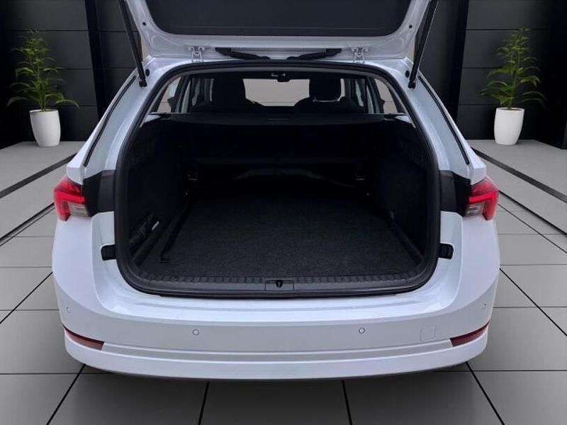 Gebraucht Skoda Octavia Ambition 2021 Weiss Kombi