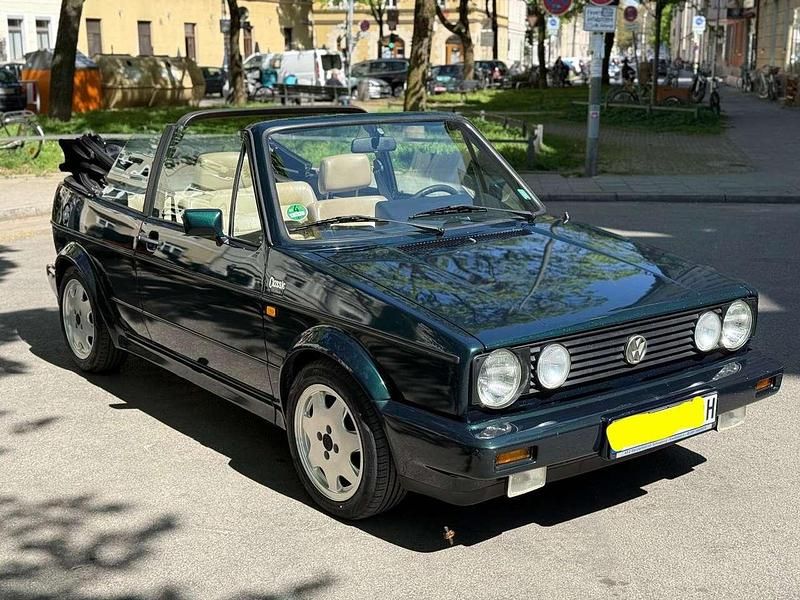 Grün Gebraucht 1991 VW Golf Cabriolet Classicline Cabrio | 18.900 € - Bild 1/4