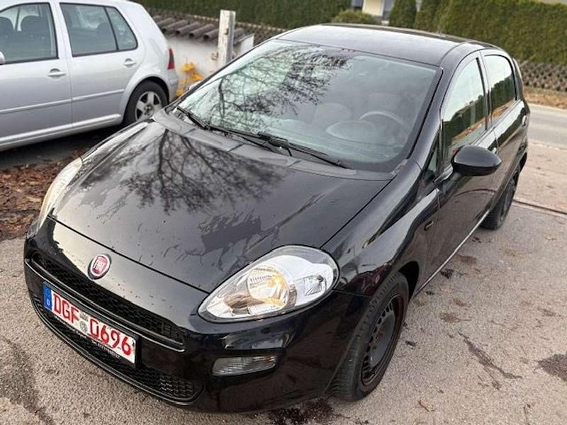 Colore esterno Gebraucht 2013 Fiat Punto Pop Limousine | 3.300 € (Fairer Preis) - Bild 1/4