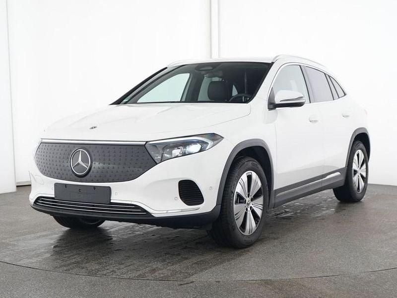 Gebraucht Mercedes EQA300 Progressive 167 kW (228 PS) 2025 Polarweiß SUV