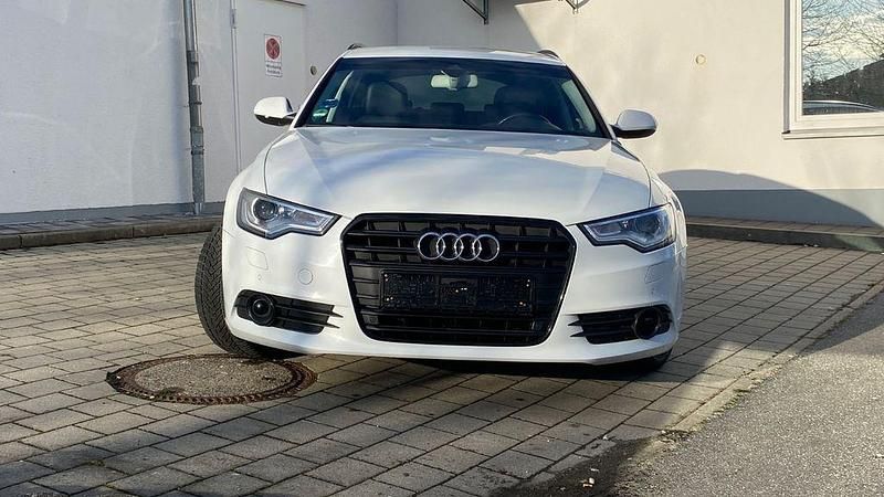 Gebraucht Audi A6 Ambiente 204 PS (150 kW) 2014 Weiß Kombi