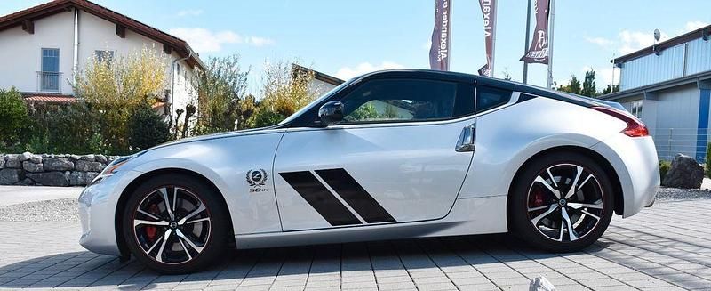 50th anniversary silver (m) Gebraucht 2019 Nissan 370Z Coupé | 39.900 € (Teuer) - Bild 1/4