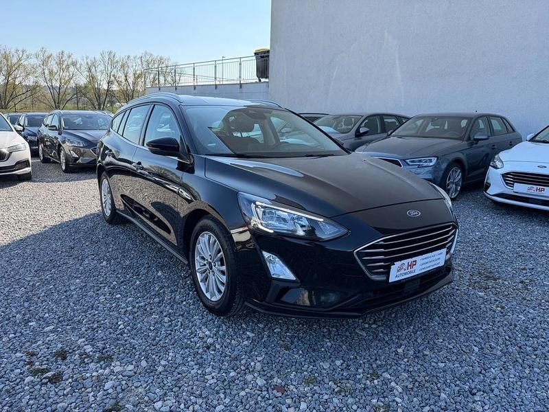 Gebraucht Ford Focus Titanium 120 PS (88 kW) 2021 Schwarz Limousine