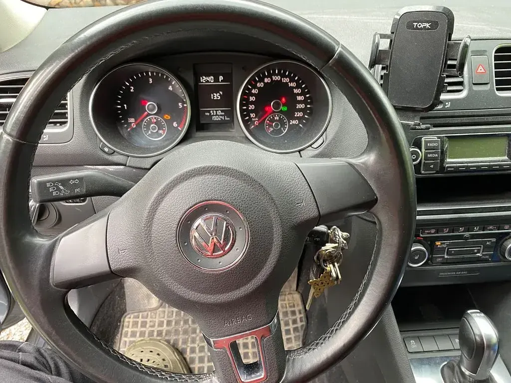 Gebraucht VW Golf VI 105 PS (77 kW) 2011 Grau Kleinwagen