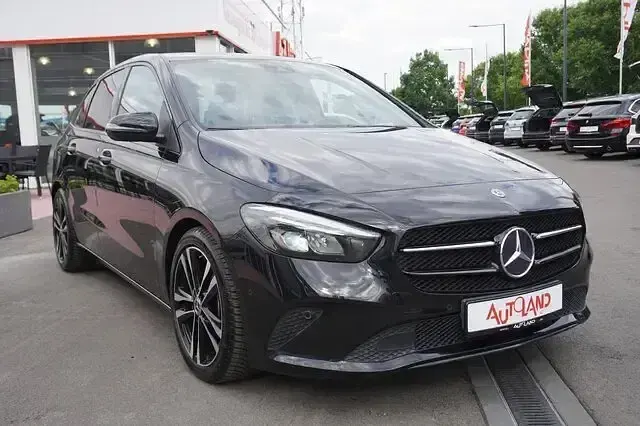 Gebraucht Mercedes B250 Progressive 224 PS (164 kW) 2019 Schwarz Kleinwagen