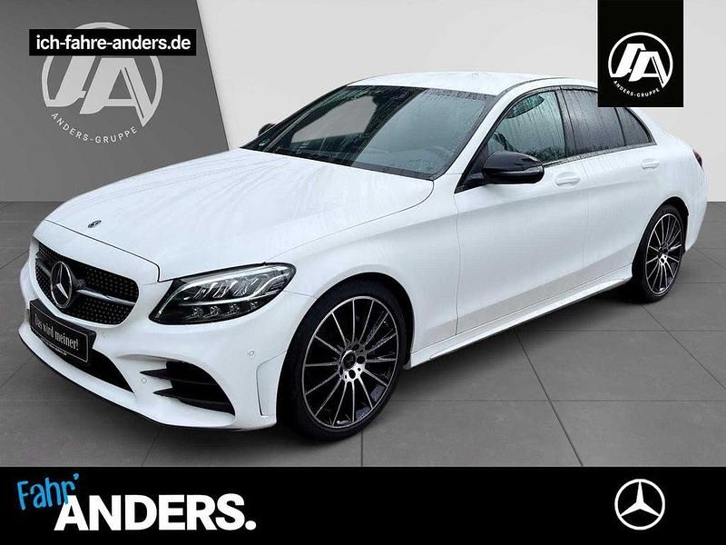 Gebraucht Mercedes C200 AMG 184 PS (135 kW) 2020 Polarweiss Limousine