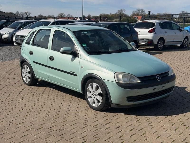 Gebraucht Opel Corsa 75 PS (55 kW) 2001 Other Kleinwagen