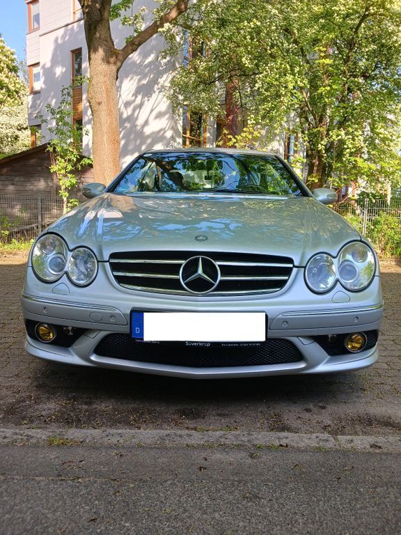 Silber Gebraucht 2009 Mercedes CLK200 Avantgarde Coupé | 8.999 € (Fairer Preis) - Bild 1/4