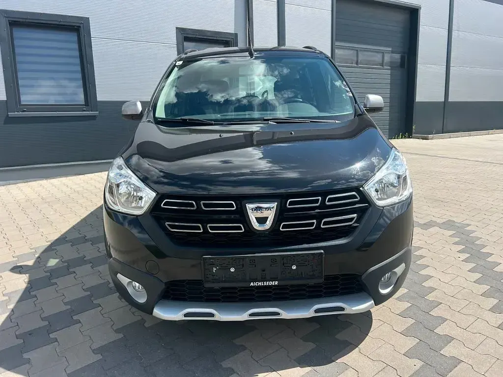 Gebraucht Dacia Lodgy Stepway 116 PS (85 kW) 2018 Van / Kleinbus