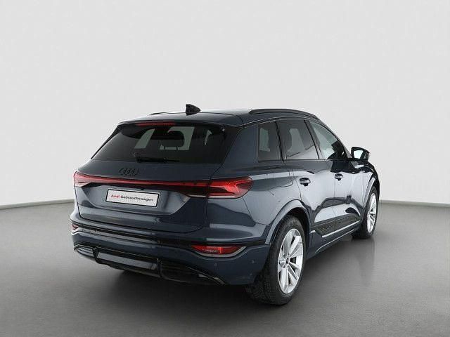 Gebraucht Audi Q6 e-tron S-Line 225 kW (306 PS) 2025 Plasmablau metallic SUV