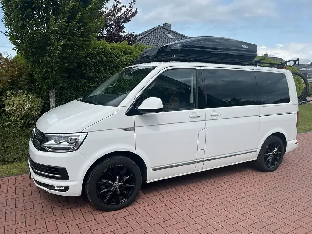 Gebraucht VW Multivan Highline 199 PS (146 kW) 2018 Weiß Van / Kleinbus