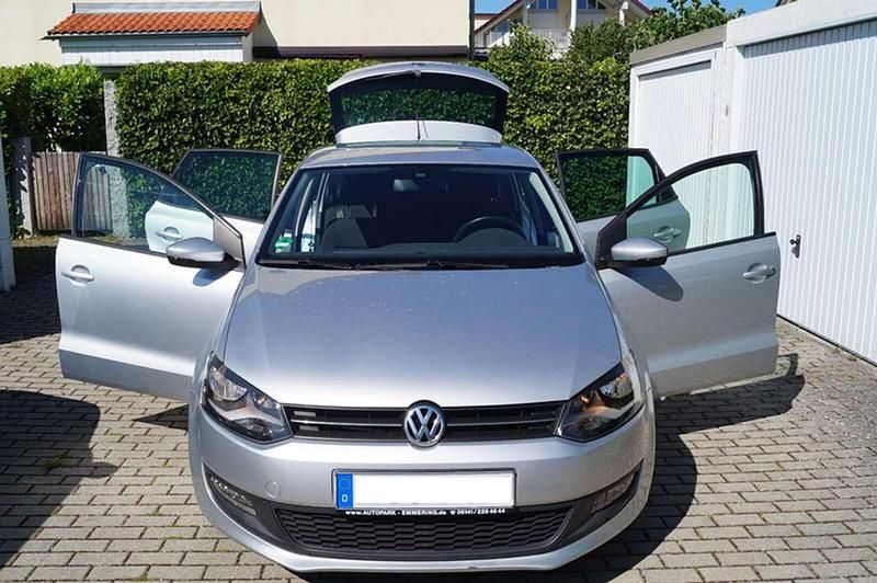 Gebraucht VW Polo Team 69 PS (50 kW) 2010 Silber Limousine