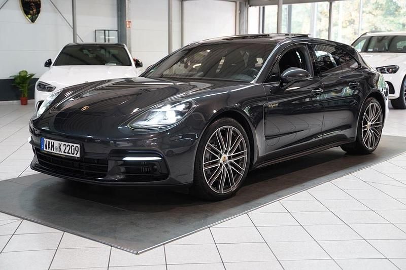 Grau Gebraucht 2019 Porsche Panamera S E-Hybrid Sport Turismo Limousine | 59.000 € (Guter Preis) - Bild 1/4