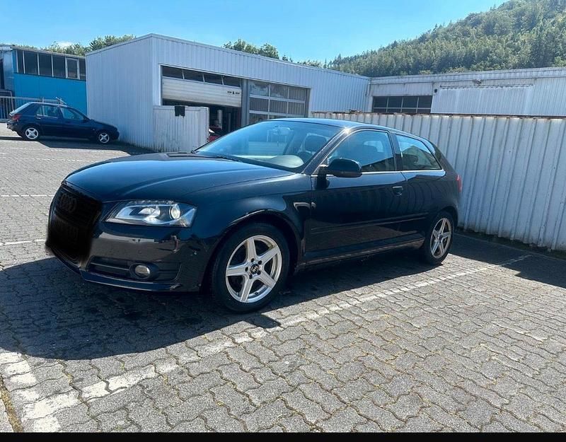 Gebraucht Audi A3 Design 160 PS (117 kW) 2010 Schwarz Kleinwagen