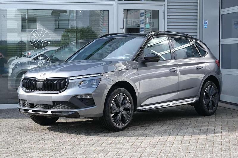 Graphite grau met. / dach schwarz Neu 2024 Skoda Kamiq Monte Carlo SUV | 28.579 € (Etwas zu teuer) - Bild 1/4