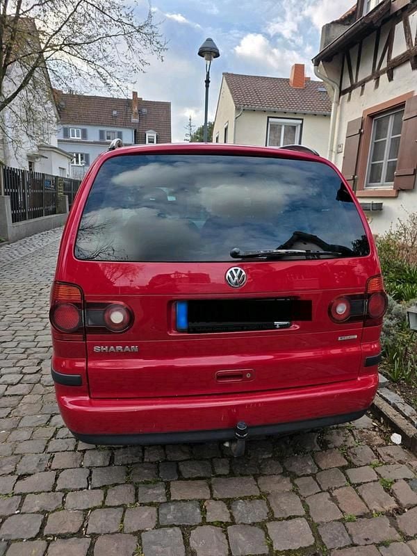 Gebraucht VW Sharan 140 PS (102 kW) 2009 Rot Van / Kleinbus