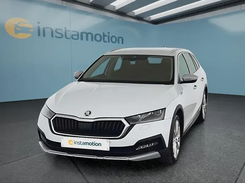 Gebraucht Skoda Octavia Scout Scout 4x4 200 PS (147 kW) 2022 Weiß Kombi