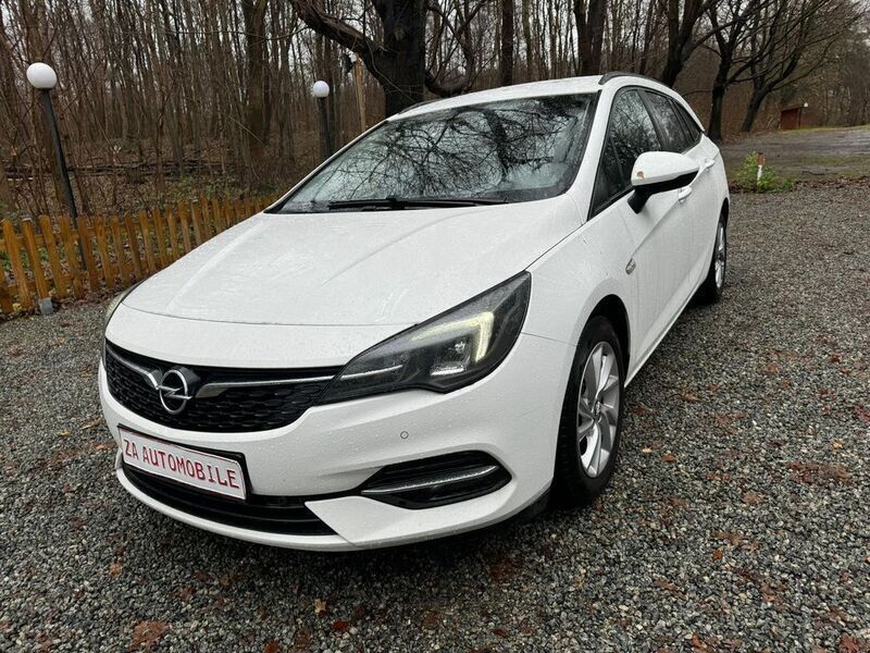 Gebraucht Opel Astra Edition 122 PS (89 kW) 2020 Weiß Kombi