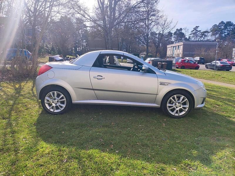 Gebraucht Opel Tigra 90 PS (66 kW) 2006 Grau Cabrio