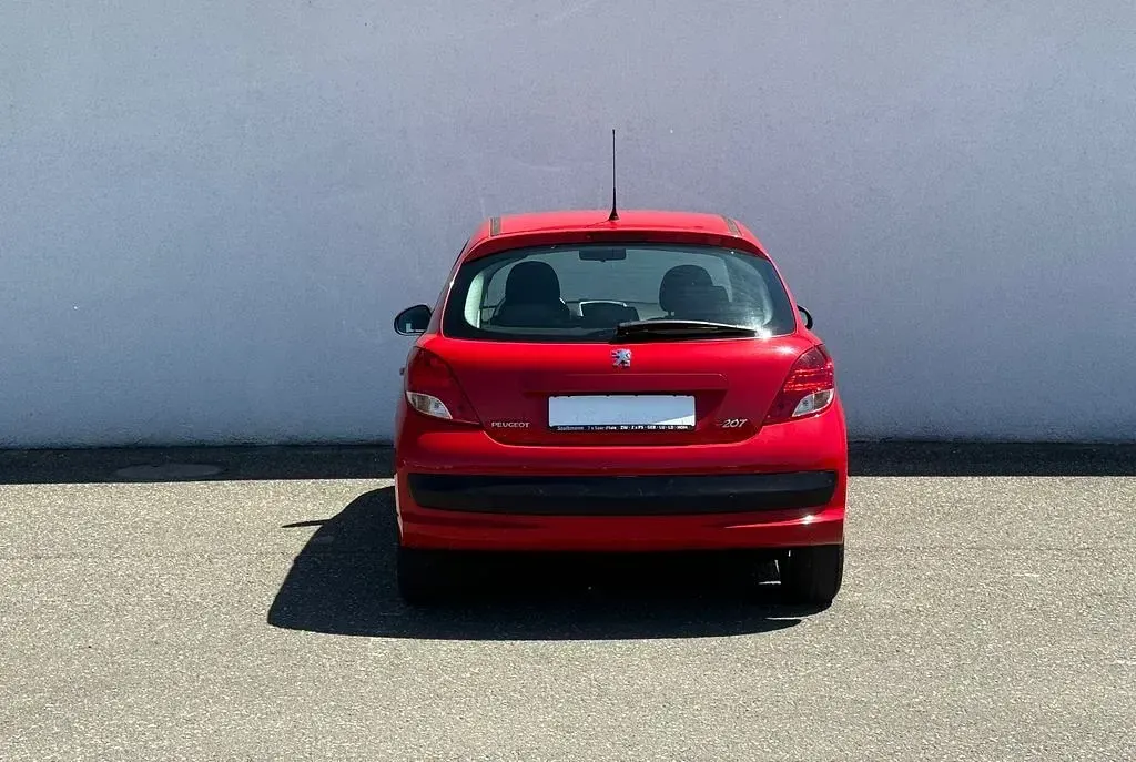 Gebraucht Peugeot 207 Style 95 PS (69 kW) 2011 Rot Limousine