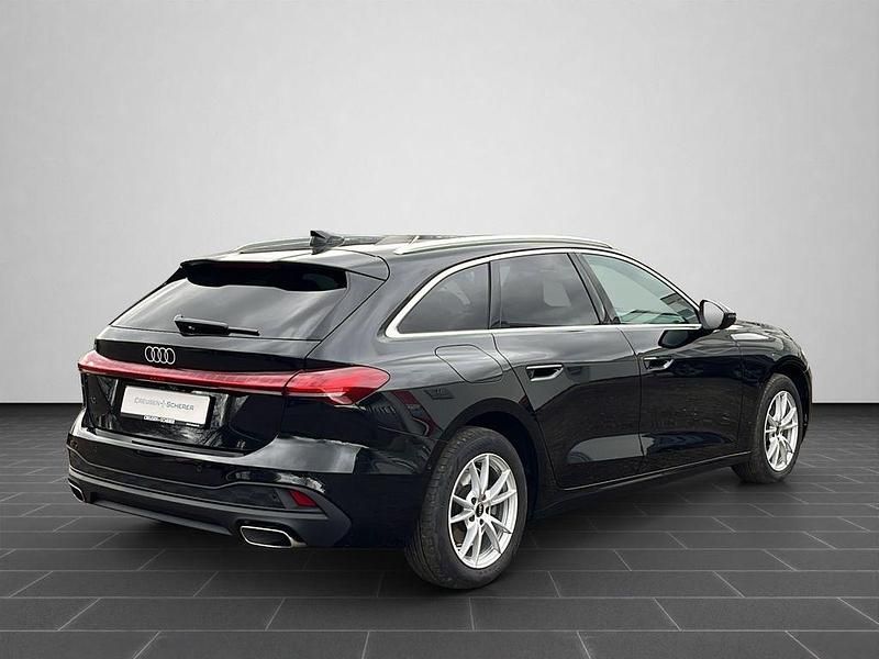 Gebraucht Audi A5 Sport 150 PS (110 kW) 2025 Mythosschwarz metallic (metallic) Kombi