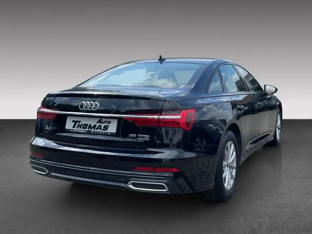 Gebraucht Audi A6 S-Line 265 PS (194 kW) 2023 Mythosschwarz metallic Limousine